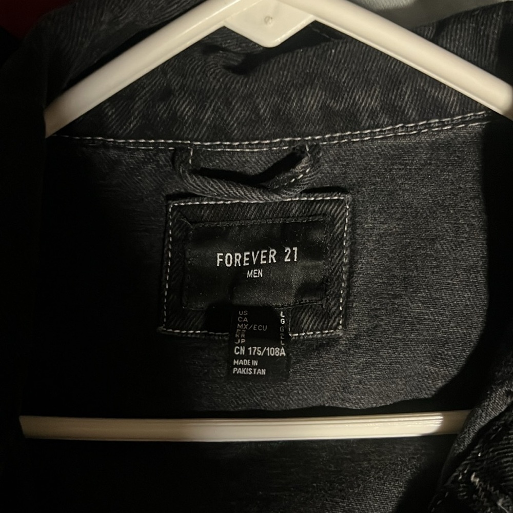 Jean jacket - Picture 3 of 4